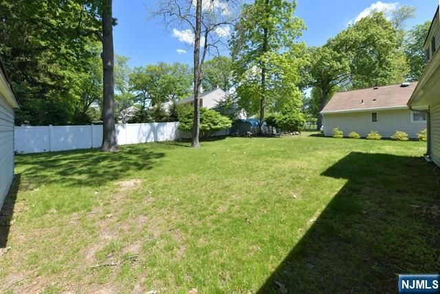 89 Crescent Avenue, Wyckoff, NJ 07481