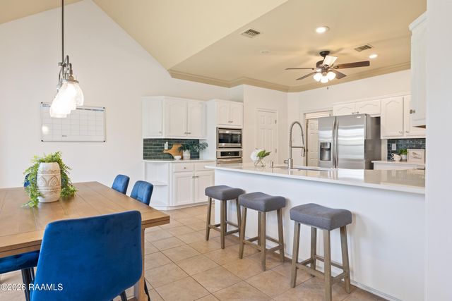 202 Ashland Park Drive, Lafayette, LA 70508