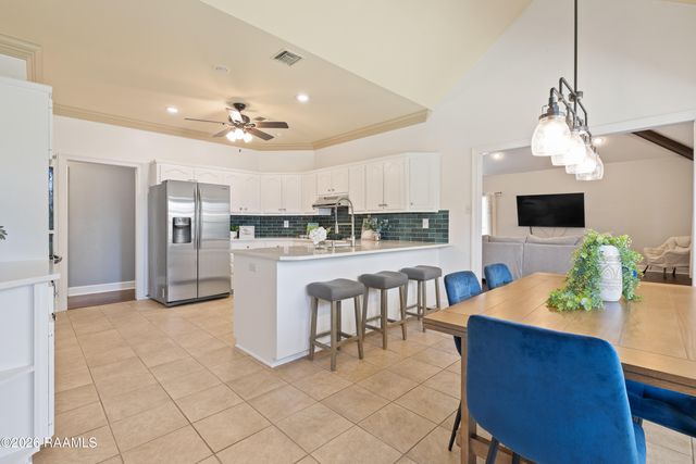 202 Ashland Park Drive, Lafayette, LA 70508