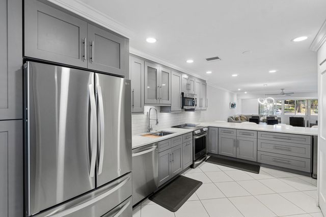 1321 NW 19th Terrace 104, Delray Beach, FL 33445