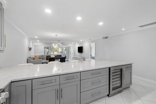 1321 NW 19th Terrace 104, Delray Beach, FL 33445