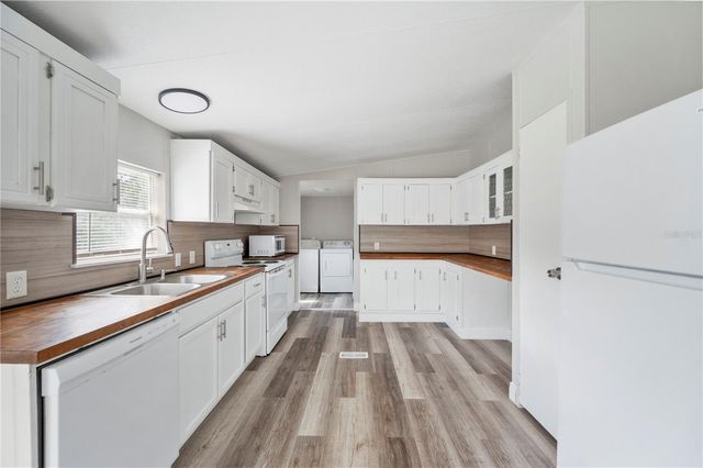 4129 WOODSRIDGE DRIVE, Polk City, FL 33868