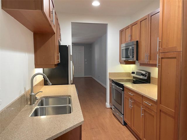 415 SW 13TH TER 415, Fort Lauderdale, FL 33312