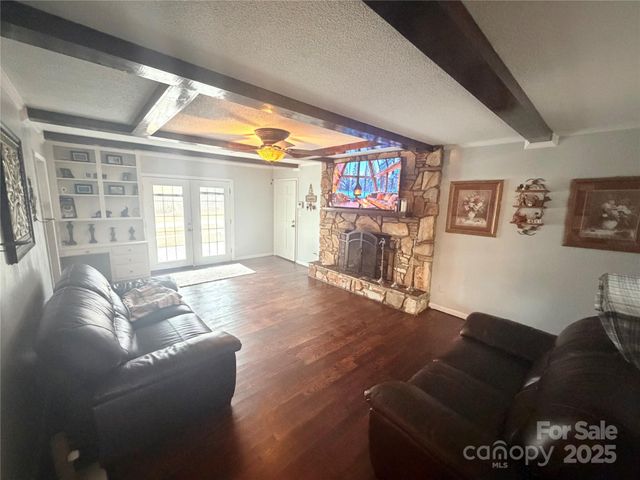 709 Woodside Drive, Kings Mountain, NC 28086