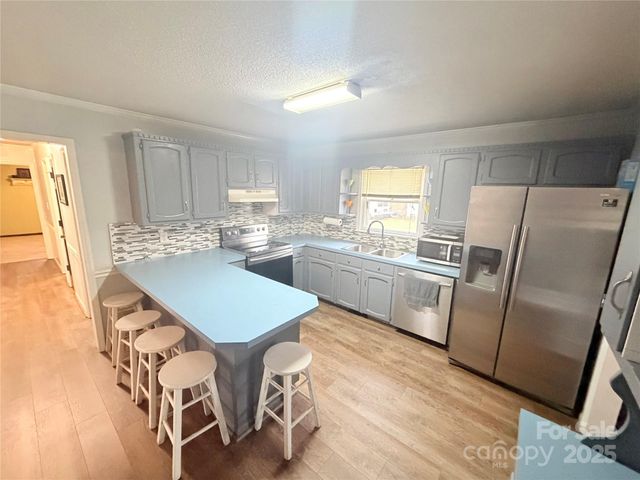 709 Woodside Drive, Kings Mountain, NC 28086