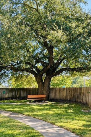 5801 Lumberdale Road 165, Houston, TX 77092