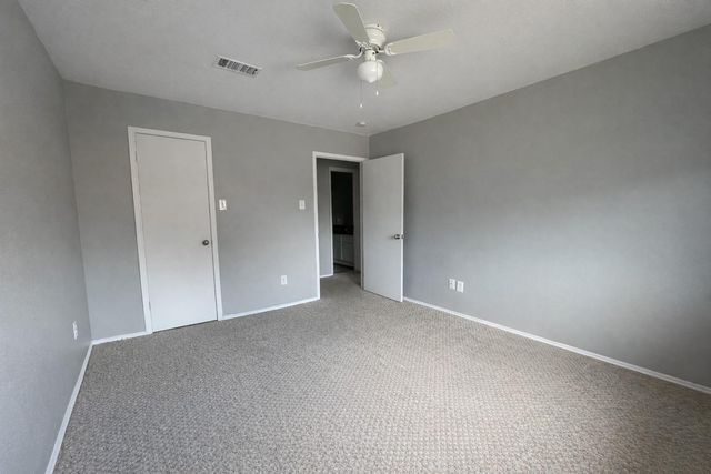 5801 Lumberdale Road 165, Houston, TX 77092