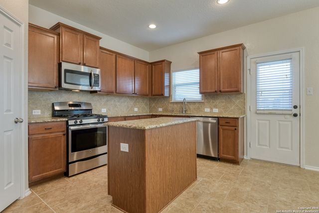 116 Summer Tanager, San Antonio, TX 78253