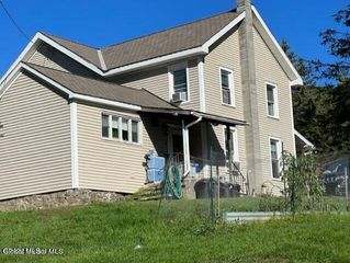 1629 Best Road, East Greenbush, NY 12144