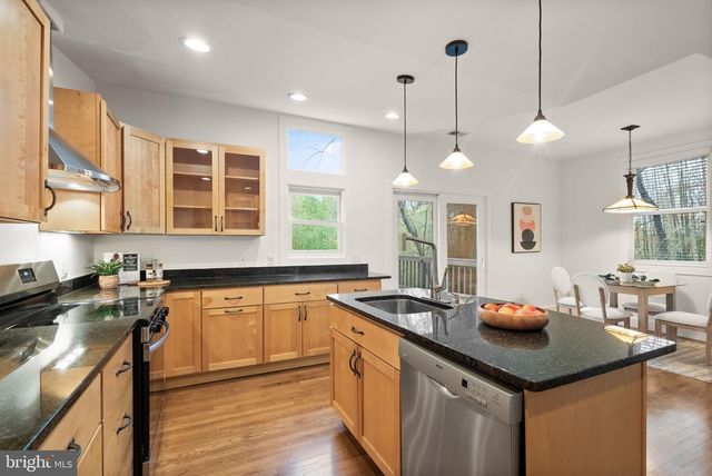 6523 79TH PL, Cabin John, MD 20818