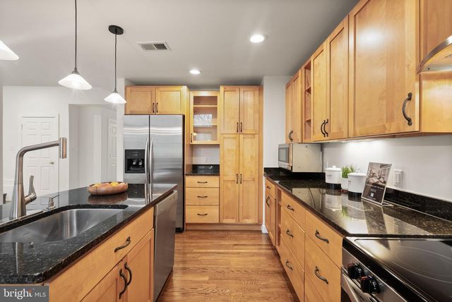 6523 79TH PL, Cabin John, MD 20818