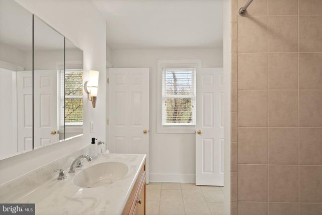 6523 79TH PL, Cabin John, MD 20818