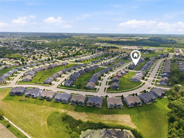 565 Dakota Ave, Tiffin, IA 52340