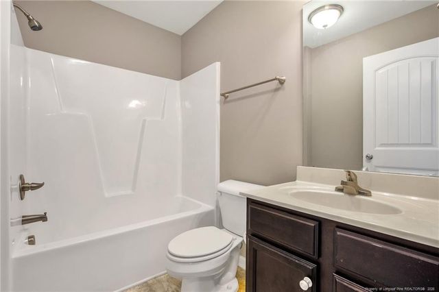 2279 Lakewell Circle, Fayetteville, NC 28306