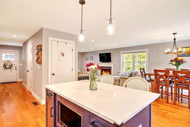 296 Twin Brook Lane, Coventry, RI 02816
