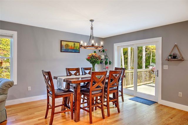 296 Twin Brook Lane, Coventry, RI 02816