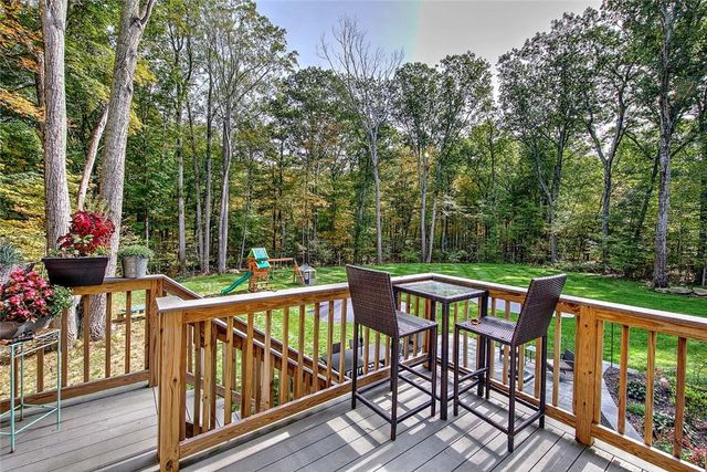 296 Twin Brook Lane, Coventry, RI 02816