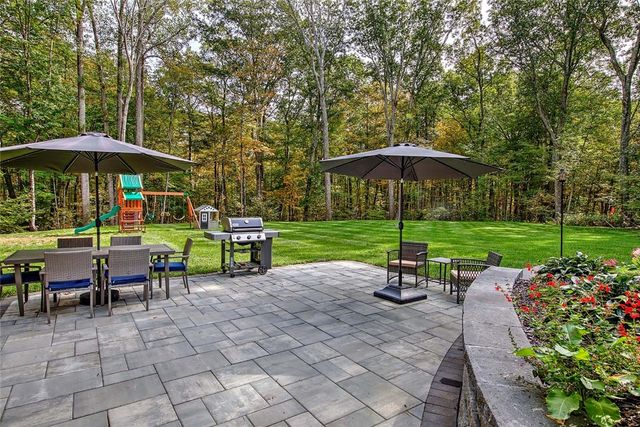296 Twin Brook Lane, Coventry, RI 02816