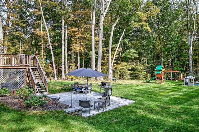 296 Twin Brook Lane, Coventry, RI 02816