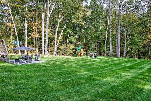 296 Twin Brook Lane, Coventry, RI 02816