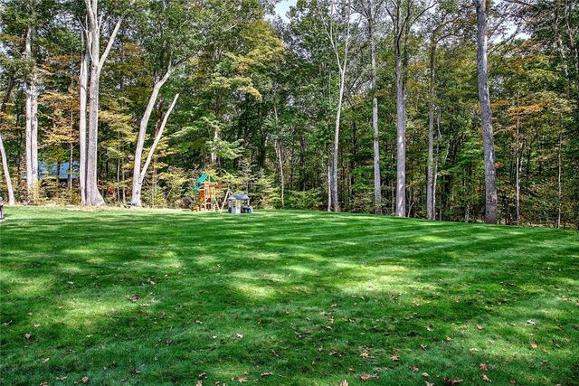 296 Twin Brook Lane, Coventry, RI 02816