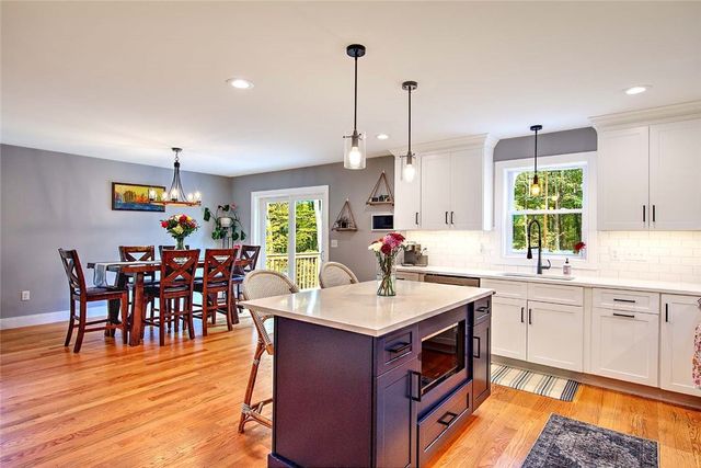 296 Twin Brook Lane, Coventry, RI 02816