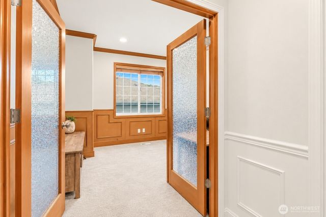 8218 NE 187th Way, Kenmore, WA 98028