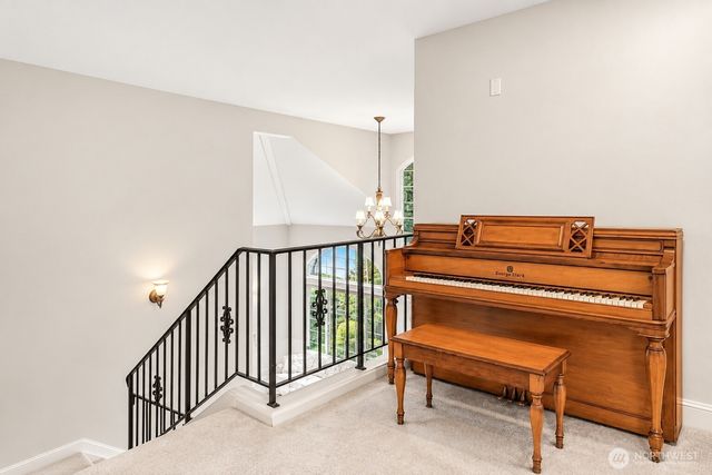 8218 NE 187th Way, Kenmore, WA 98028