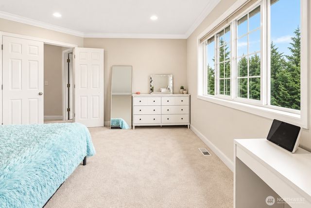 8218 NE 187th Way, Kenmore, WA 98028