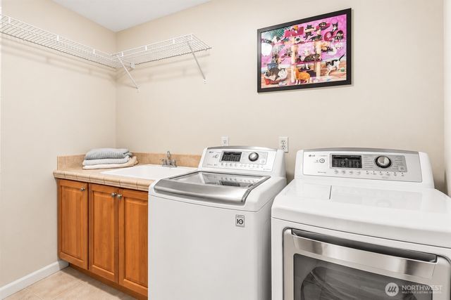 8218 NE 187th Way, Kenmore, WA 98028