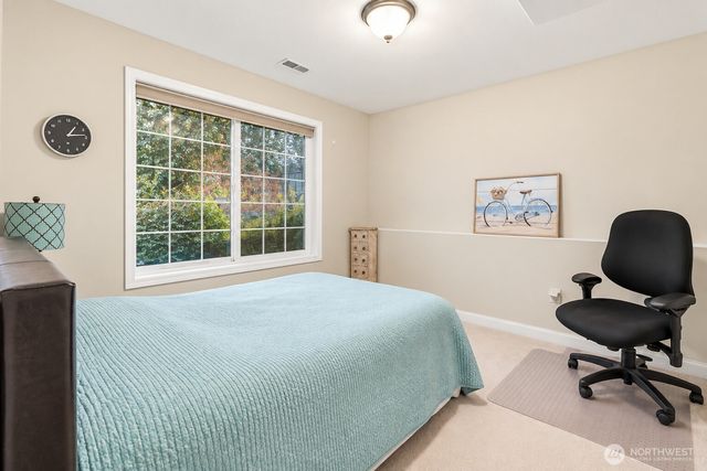 8218 NE 187th Way, Kenmore, WA 98028