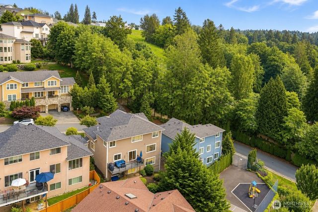 8218 NE 187th Way, Kenmore, WA 98028