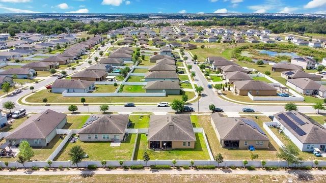 258 HIDDEN LAKE LOOP, Haines City, FL 33844