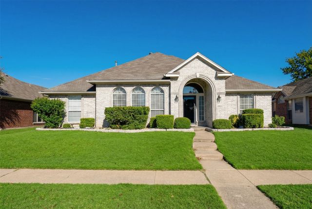 2802 Pecan Meadow Drive, Garland, TX 75040