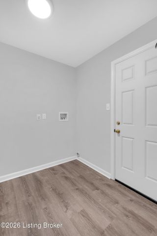 4004 Melda Ln, Louisville, KY 40219