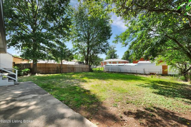 4004 Melda Ln, Louisville, KY 40219