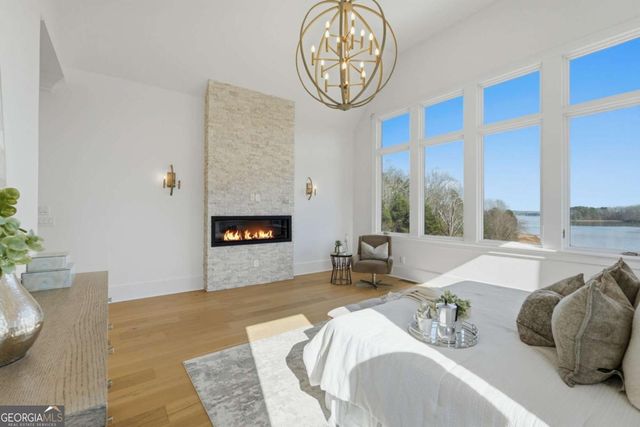 8510 Blue Heron Drive, Gainesville, GA 30506