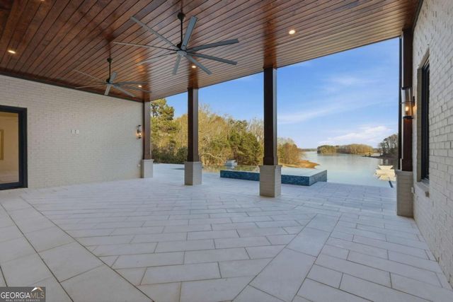 8510 Blue Heron Drive, Gainesville, GA 30506