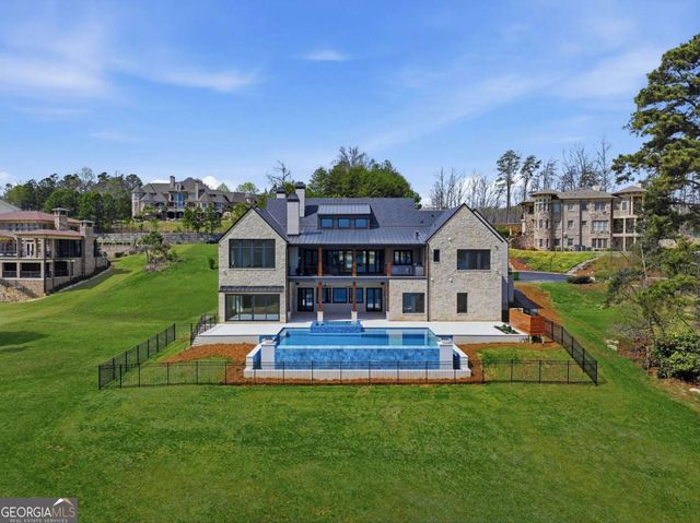 8510 Blue Heron Drive, Gainesville, GA 30506