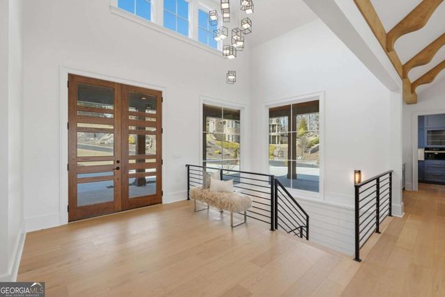 8510 Blue Heron Drive, Gainesville, GA 30506