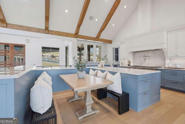 8510 Blue Heron Drive, Gainesville, GA 30506