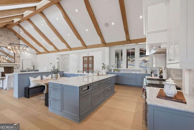 8510 Blue Heron Drive, Gainesville, GA 30506