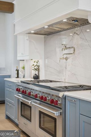 8510 Blue Heron Drive, Gainesville, GA 30506