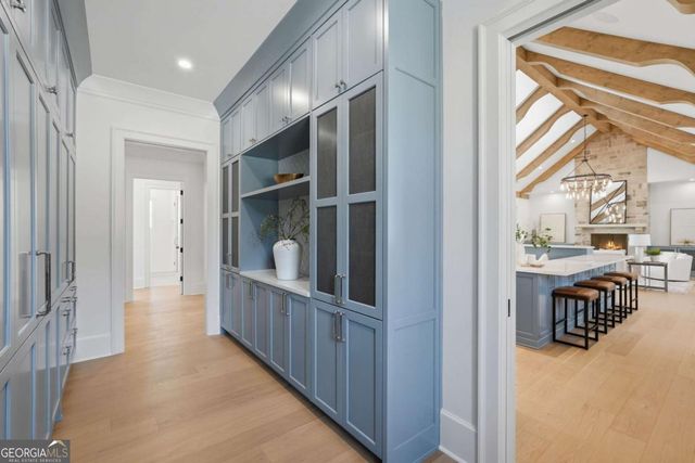 8510 Blue Heron Drive, Gainesville, GA 30506