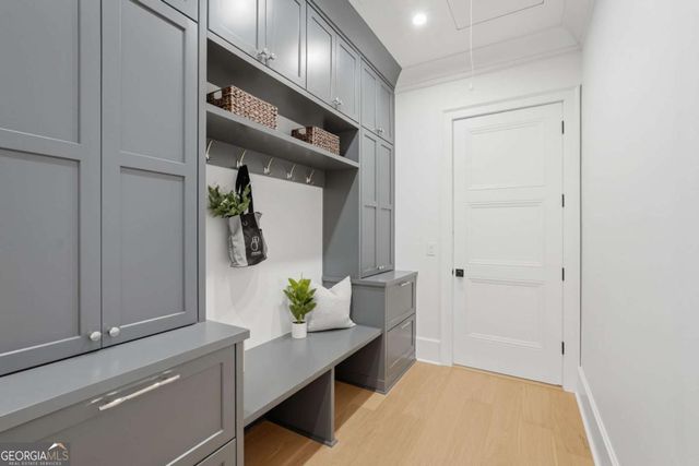 8510 Blue Heron Drive, Gainesville, GA 30506