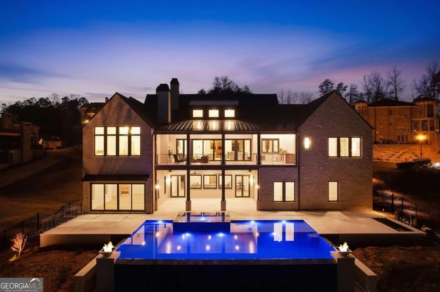 8510 Blue Heron Drive, Gainesville, GA 30506