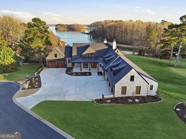 8510 Blue Heron Drive, Gainesville, GA 30506