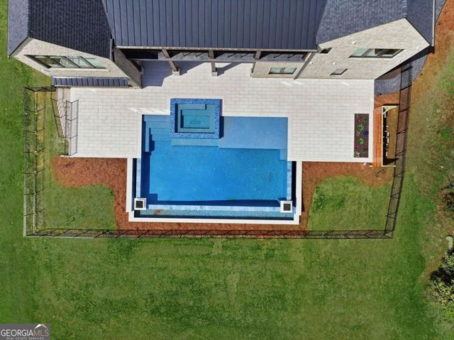 8510 Blue Heron Drive, Gainesville, GA 30506