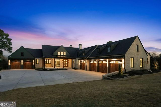 8510 Blue Heron Drive, Gainesville, GA 30506