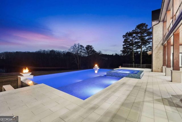 8510 Blue Heron Drive, Gainesville, GA 30506
